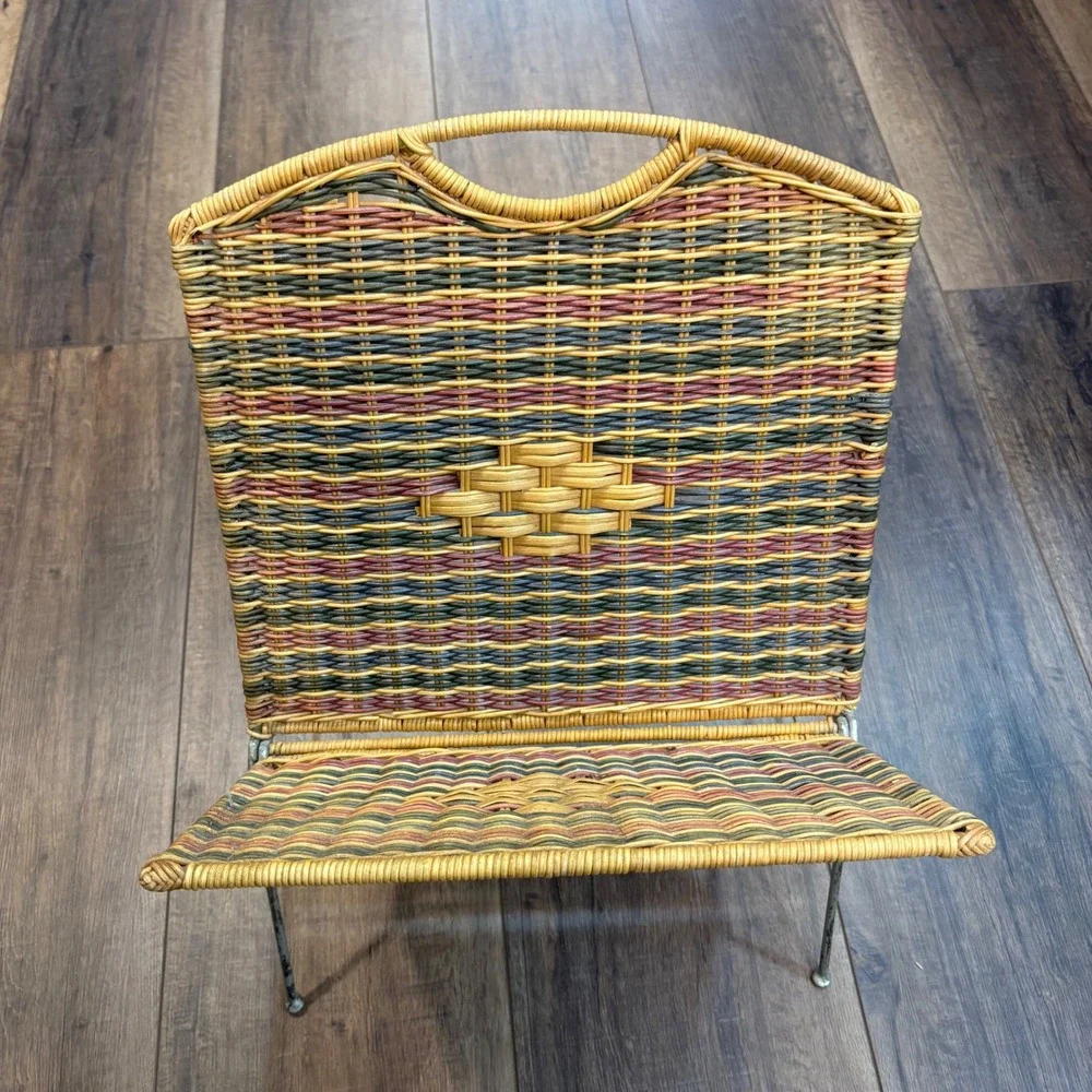 Vintage Wicker Magazine Rack Folding Metal Floor Stand Woven Boho Earth Tones